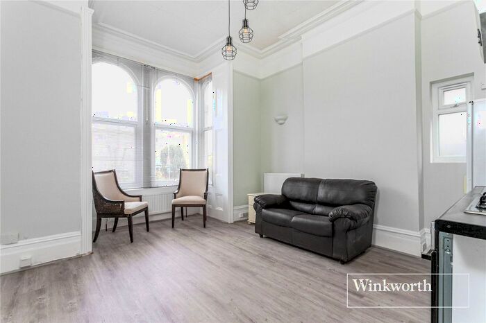 1 Bedroom Flat To Rent In Crescent Road, London, N3