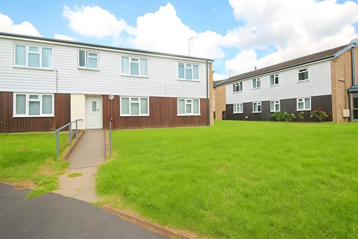 2 Bedroom Apartment For Sale In Downside, Hemel Hempstead, Hertfordshire, HP2