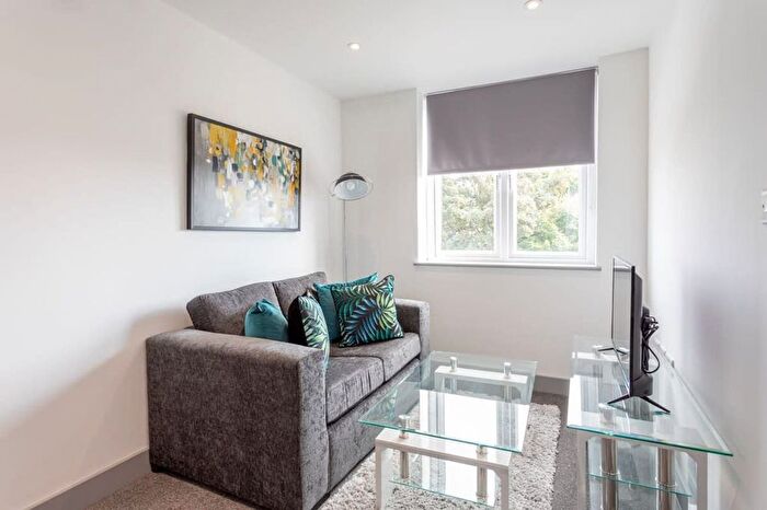 1 Bedroom Flat To Rent In City Of Leeds, LS10