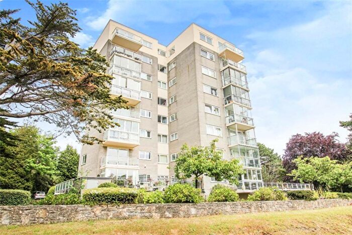 3 Bedroom Apartment To Rent In Chine Crescent Road, Bournemouth, BH2