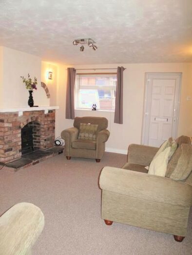 2 Bedroom Terraced House To Rent In George Street, Macclesfield, SK11