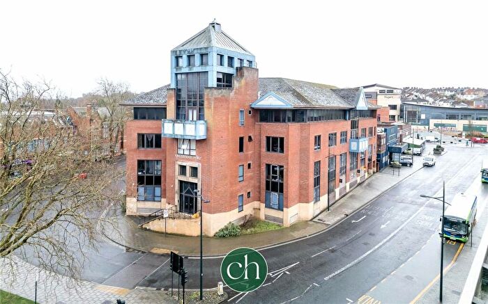 2 Bedroom Apartment To Rent In Clarence Street, Swindon, Wiltshire, SN1