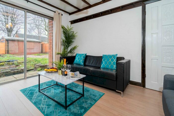 4 Bedroom Flat To Rent In Walsall Road, Birmingham, B42