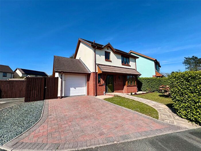 3 Bedroom Detached House For Sale In Finch Close, Haverfordwest, Pembrokeshire, SA61