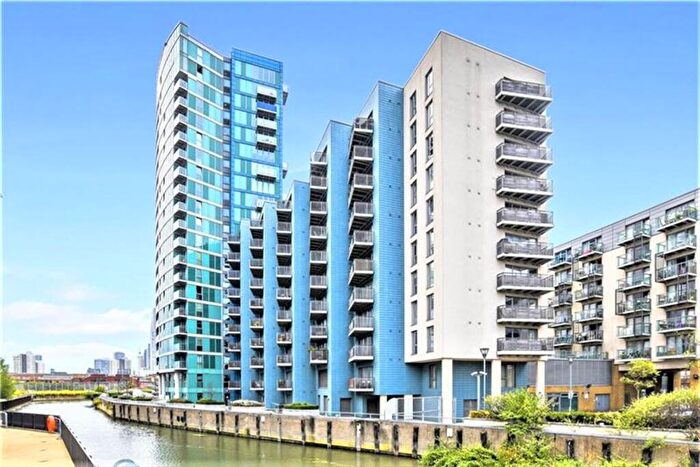 2 Bedroom Apartment To Rent In Thomas Frye Court, Stratford, London, E15