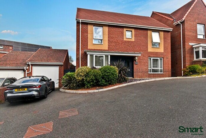 4 Bedroom Detached House For Sale In Crook Copse, Exeter, EX1
