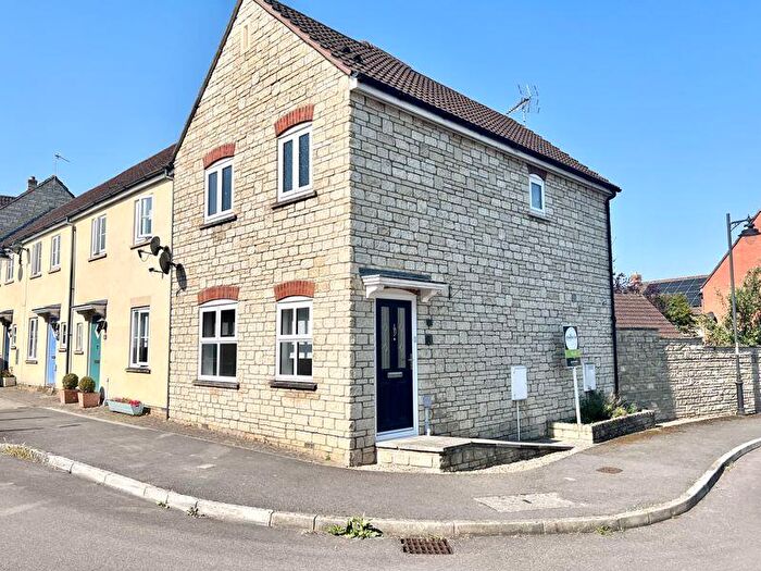 3 Bedroom End Of Terrace House To Rent In Poppy Close, Calne, SN11