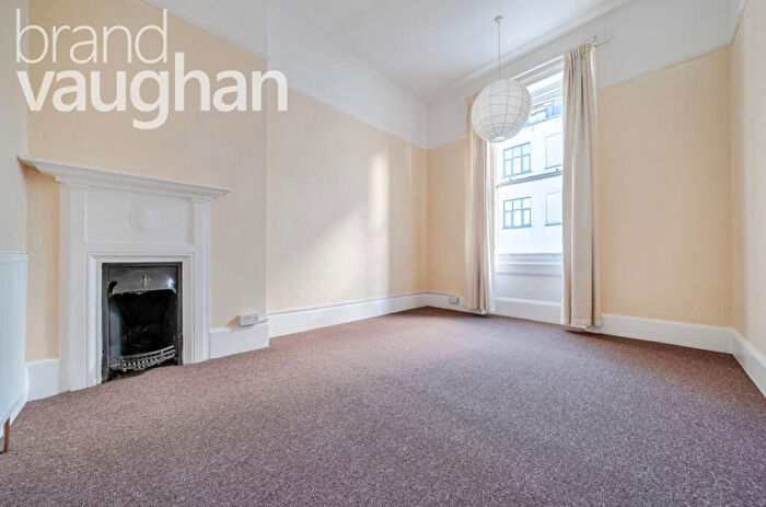 4 Bedroom Flat To Rent In Hampton Place, Brighton, East Sussex, BN1