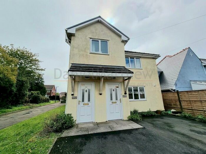 2 Bedroom Flat To Rent In Rhoose Road, Rhoose, Barry, The Vale Of Glamorgan., CF62