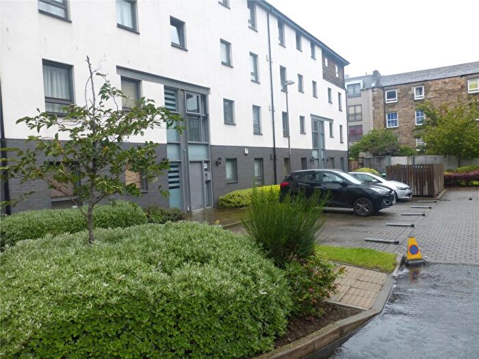 2 Bedroom Flat To Rent In Easter Road, Edinburgh, EH7
