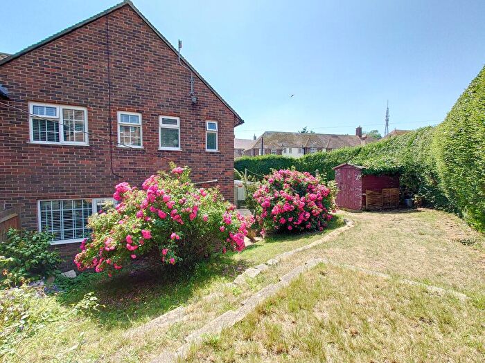 3 Bedroom End Of Terrace House For Sale In Gibbon Road, Newhaven, BN9