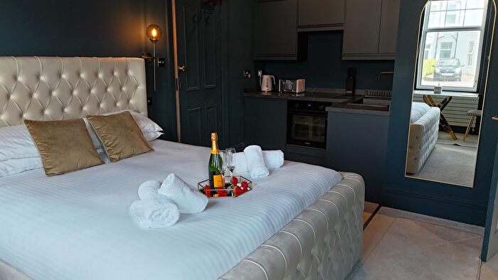 1 Bedroom Flat To Rent In Westby Road, Bournemouth, BH5