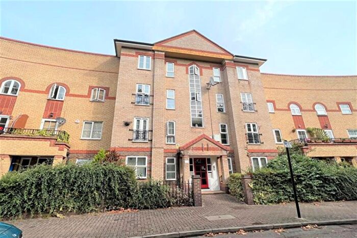 1 Bedroom Apartment To Rent In Viscount Drive, E6
