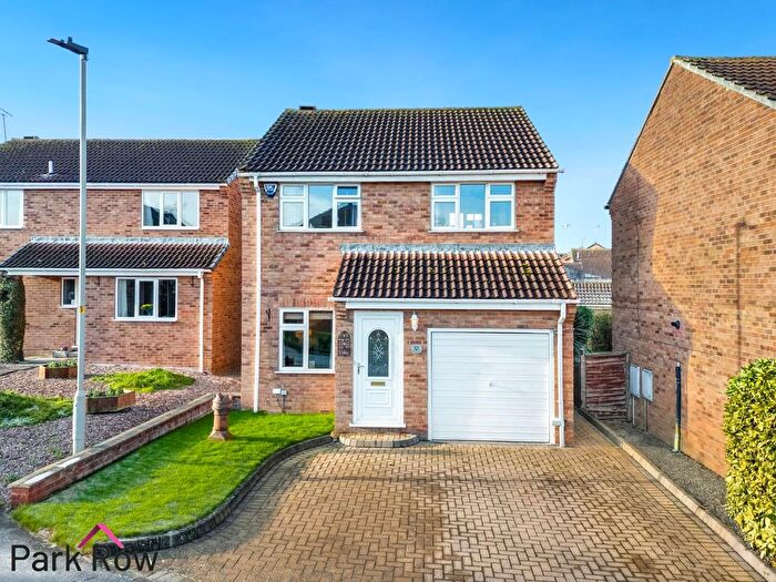 3 Bedroom Detached House For Sale In Carousel Walk, Sherburn In Elmet, Leeds, LS25