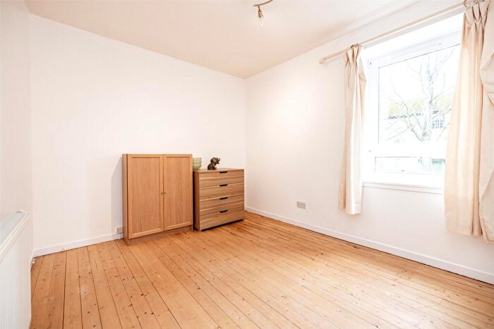 2 Bedroom Flat To Rent In Cadenhead Road, Aberdeen, Aberdeenshire, AB25