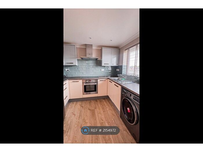 2 Bedroom Flat To Rent In Clay Pit Piece, Saffron Walden, CB11