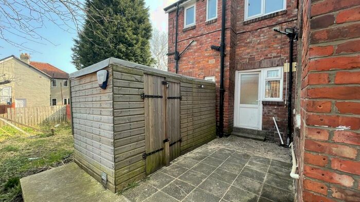 2 Bedroom Flat To Rent In Ravenburn Gardens, Newcastle, NE15