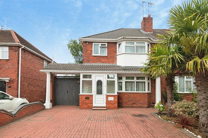 3 Bedroom Semi-Detached House For Sale In Lawley Street, West Bromwich, B70