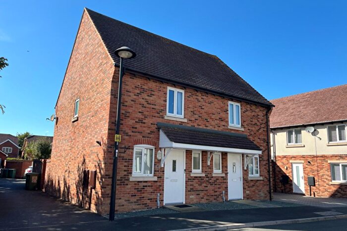 2 Bedroom Semi-Detached House To Rent In Priestfields, Titchfield Common, PO14