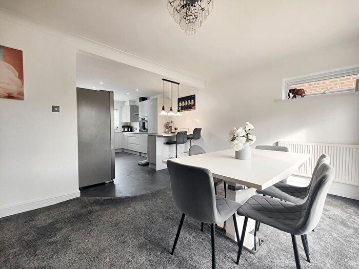 4 Bedroom Detached House For Sale In Swanley Close, Eastbourne, BN23