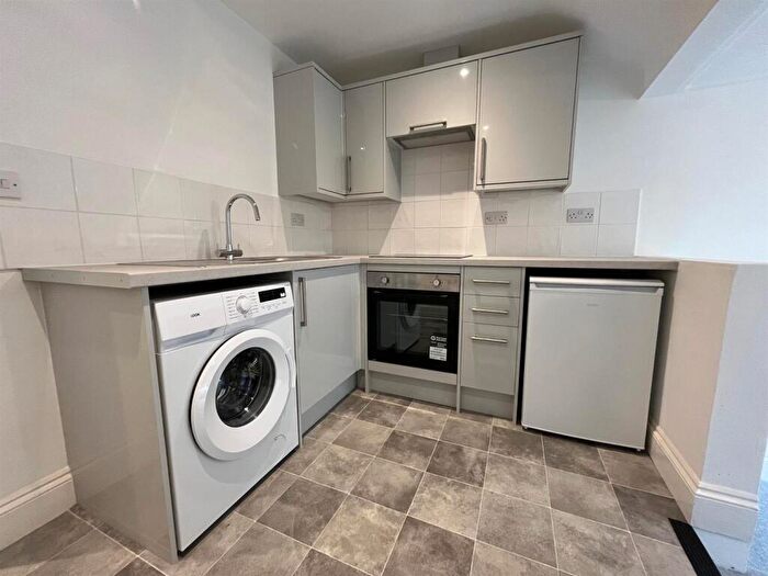 1 Bedroom Flat To Rent In Portland Road, Hove, BN3