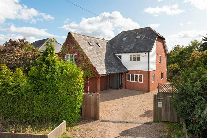 4 Bedroom Detached House For Sale In Stodmarsh Road, Canterbury, CT3