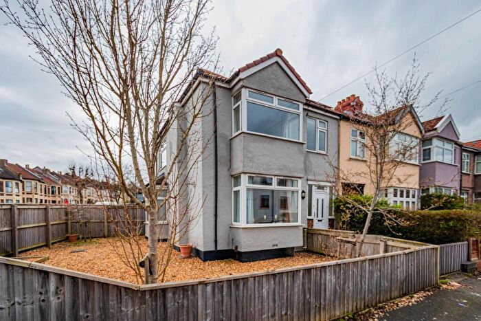 2 Bedroom Apartment To Rent In Filton Grove, Bristol, BS7