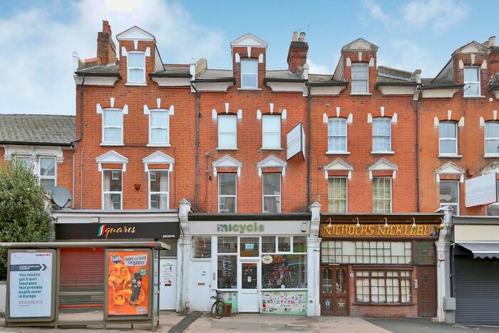 1 Bedroom Flat To Rent In Ferme Park Road, London, N4