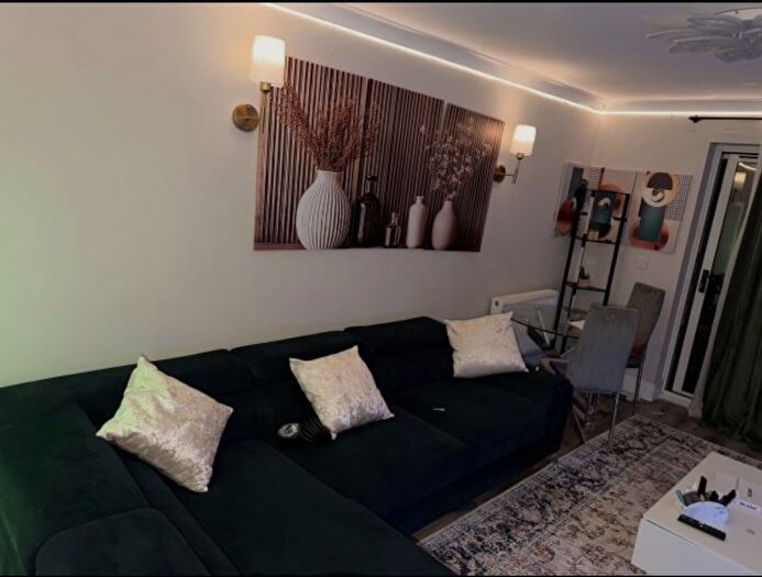 2 Bedroom Terraced House To Rent In Waterside Lane, Gillingham, Kent, ME7