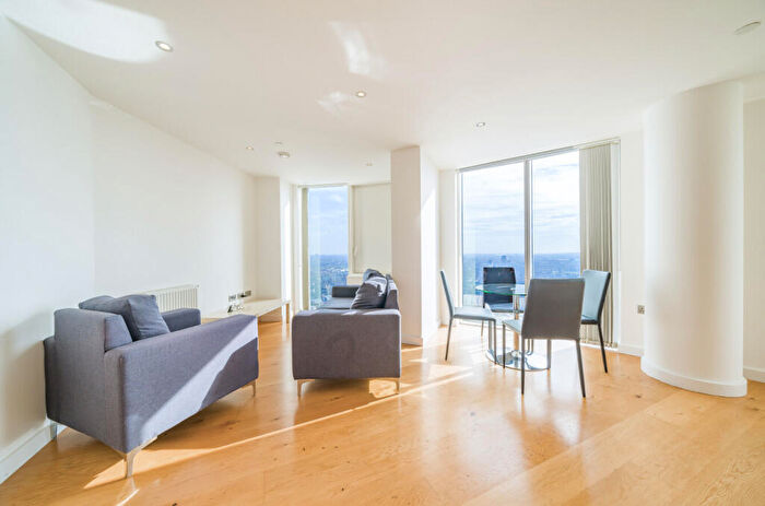 2 Bedroom Apartment To Rent In High Street, London, E15