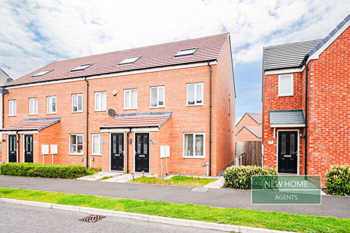 3 Bedroom End Of Terrace House For Sale In Baroney Way, St. Nicholas Manor, Cramlington, NE23