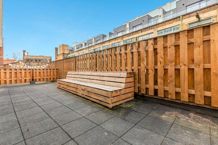 2 Bedroom Flat To Rent In Tudor Grove, London, E9