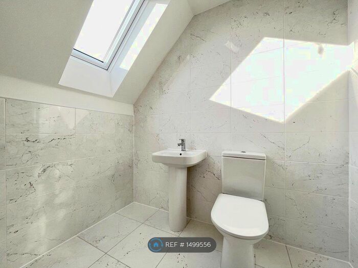 4 Bedroom Semi-Detached House To Rent In Taylor Way, Wilmslow, Cheshire, SK9