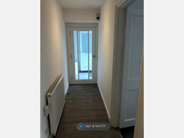 2 Bedroom Flat To Rent In Cairntrodlie, Peterhead, AB42