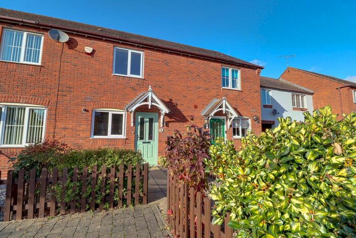 2 Bedroom Terraced House To Rent In Paddock Way, Hinckley, LE10
