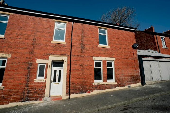 3 Bedroom Terraced House To Rent In Rectory Place, Bensham, Gateshead, NE8