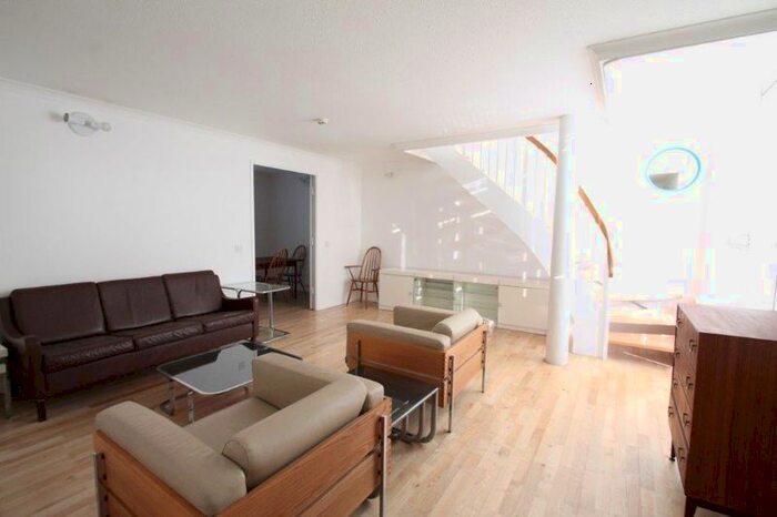 2 Bedroom Flat To Rent In Queen Of Denmark Court, London, SE16
