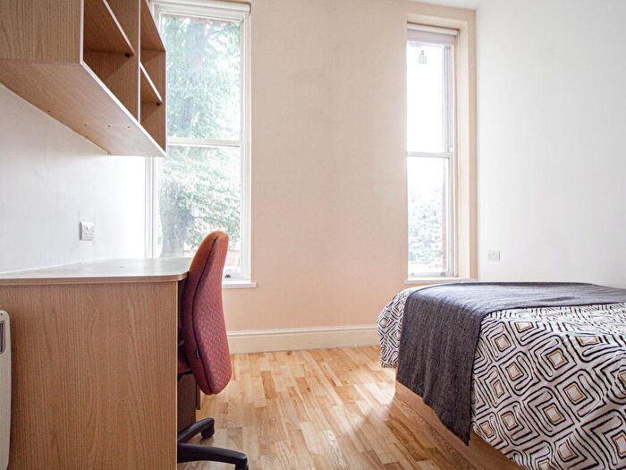 2 Bedroom Apartment To Rent In Apt, Hyde Terrace #, LS2