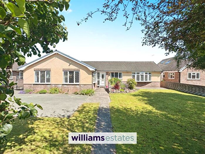 3 Bedroom Detached Bungalow For Sale In St. Asaph Avenue, Kinmel Bay, LL18