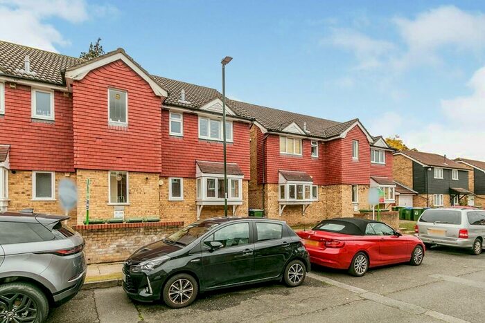 1 Bedroom Flat To Rent In Sunland Avenue, Bexleyheath, Kent, DA6