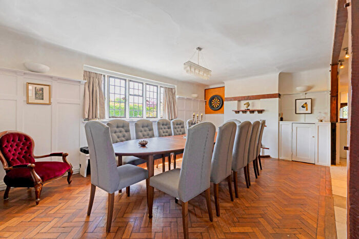 5 Bedroom Detached House For Sale In Bix, Henley-On-Thames, RG9