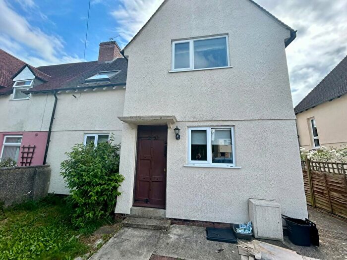3 Bedroom Semi-Detached House To Rent In Bowly Road, Cirencester, Gloucestershire, GL7