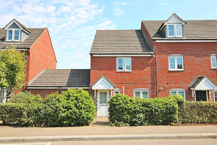 3 Bedroom Semi-Detached House To Rent In St Crispin Drive, Northampton, NN5