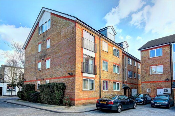 1 Bedroom Flat To Rent In Gleneagles Court, 1 Cairngorm Close, Teddington TW11