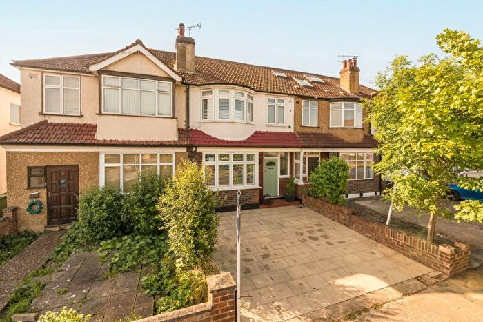 3 Bedroom Terraced House For Sale In Cranborne Avenue, Surbiton, KT6