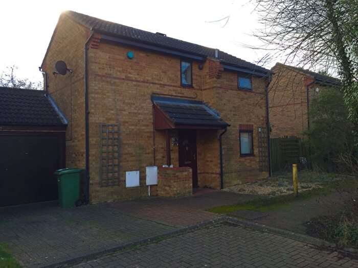 3 Bedroom Property To Rent In Faraday Drive, Milton Keynes, MK5