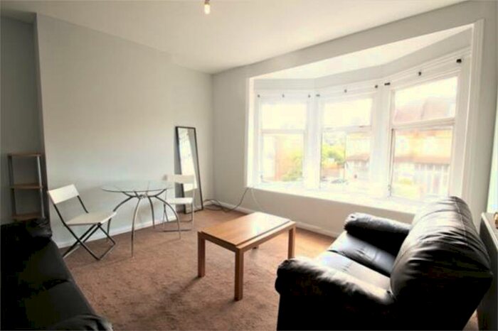 3 Bedroom Flat To Rent In Headstone Road, Harrow, HA1