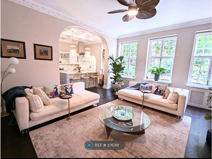 3 Bedroom Flat To Rent In Ground Floor, London, SW5