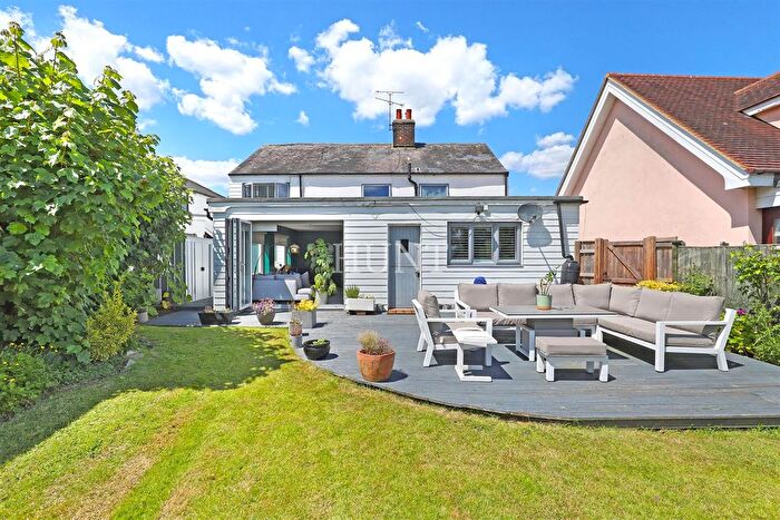 4 Bedroom Detached House To Rent In Hastingwood Road, Hastingwood, Harlow, CM17