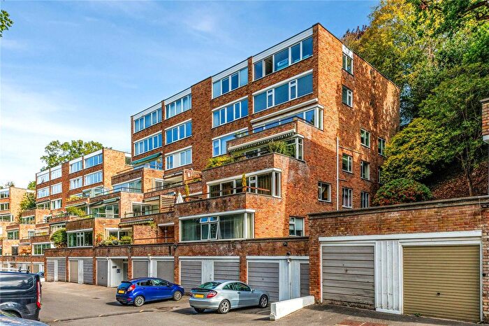 2 Bedroom Flat For Sale In Druid Woods, Avon Way, Sneyd Park, Bristol, BS9
